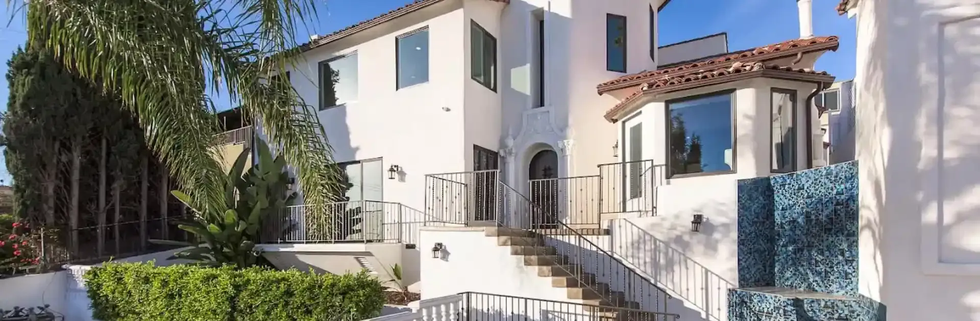 Hollywood Hills Recovery