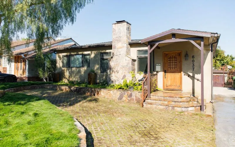 Silicon Beach - Women's Residence